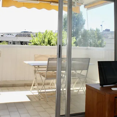 Cagnes-sur-mer: Spacieux 3 Pieces Avec Piscine, Clim & Terrasses - Fr-1-252a-128 Cagnes-sur-Mer